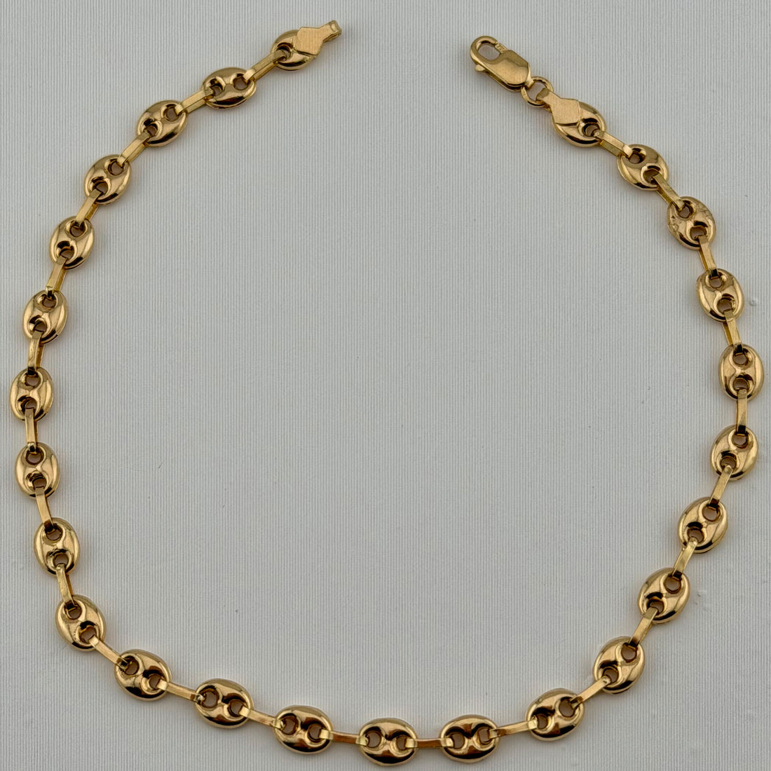Pulsera GC – Oro amarillo de 18 quilates – 3,77 g | 21,5 cm | 4,5 mm