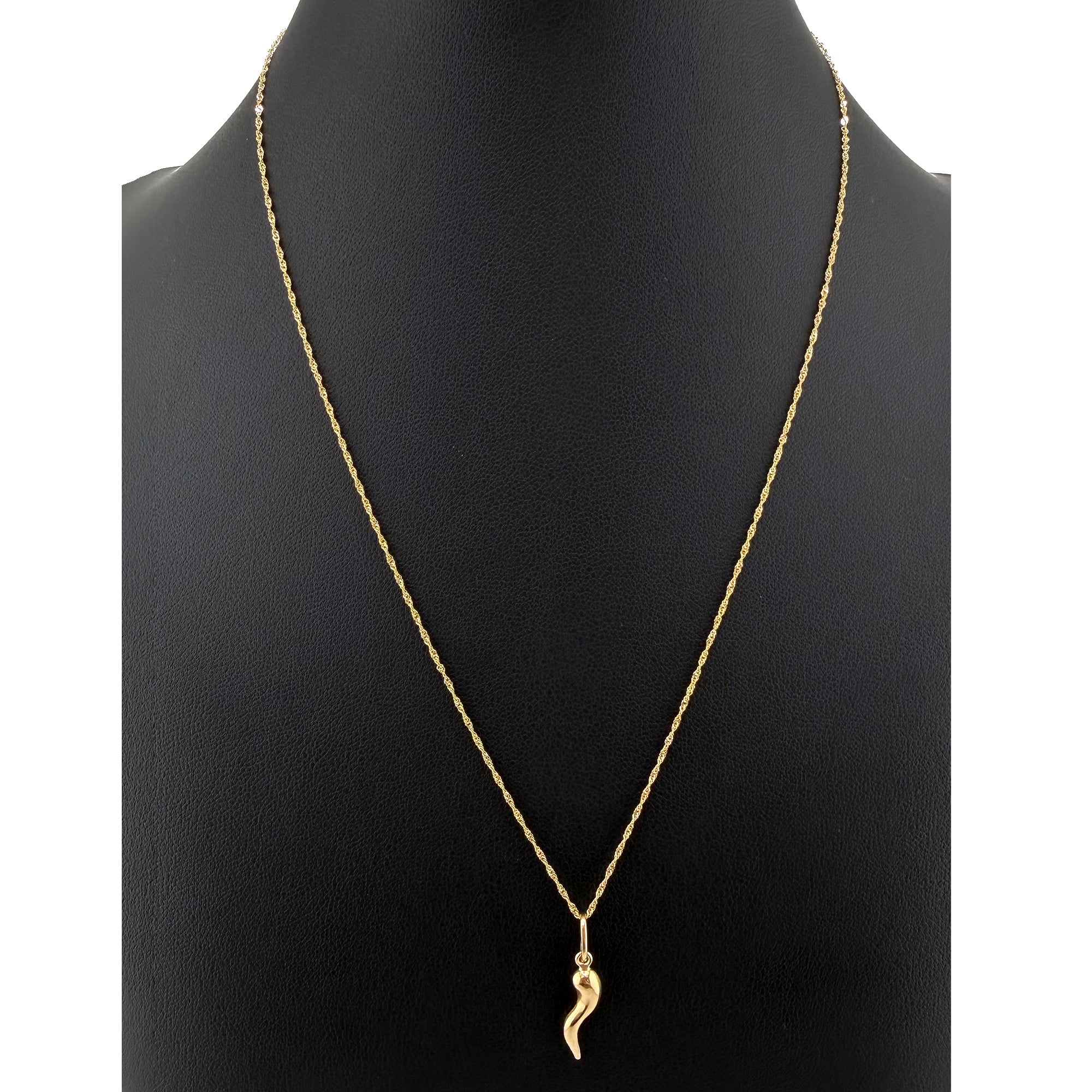 Singapore Chain & Pendant Set – 18K Yellow Gold (Italy) – 1.50g | 45cm | 0.8mm