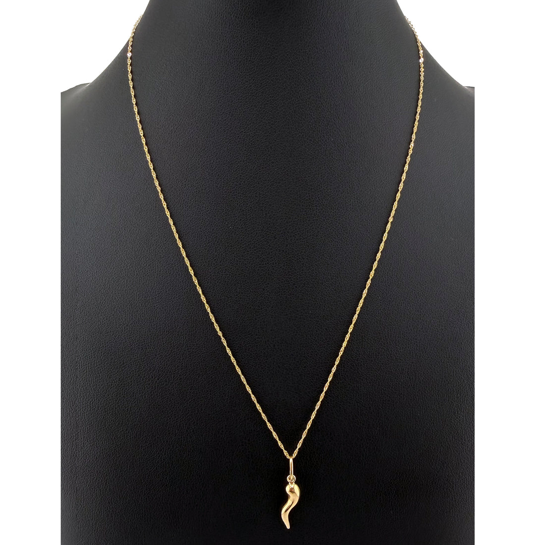 Singapore Chain & Pendant Set – 18K Yellow Gold (Italy) – 1.50g | 45cm | 0.8mm