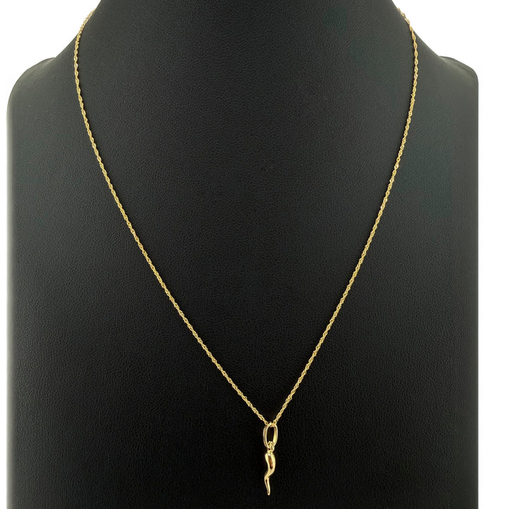 Singapore Chain & Horn Pendant Set – 18K Yellow Gold (Italy) – 1.41g | 45cm | 0.8mm