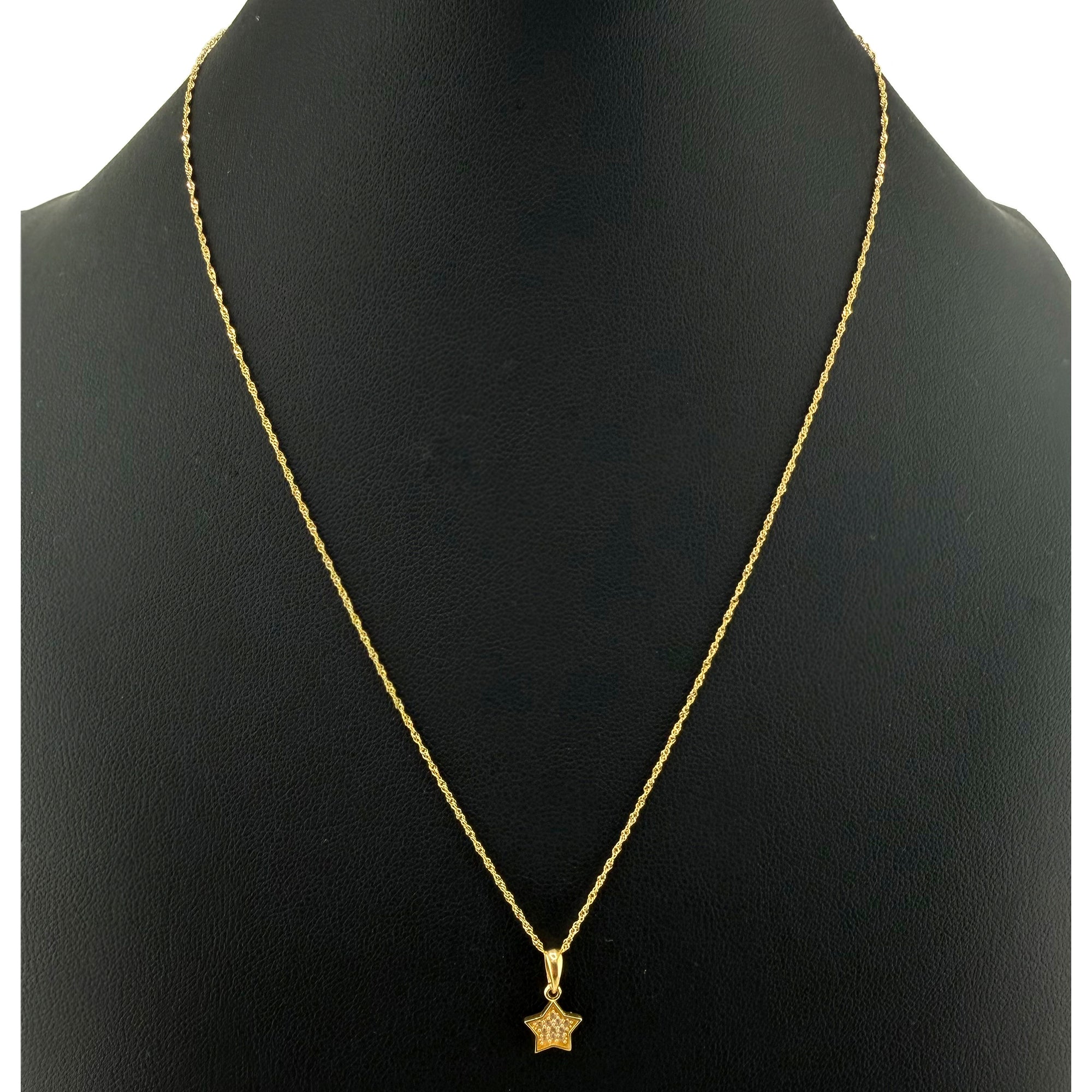 Conjunto de cadena Singapur y colgante de estrella – Oro amarillo de 18 quilates (Italia 750) – 1,56 g | 45 cm | 0,8 mm